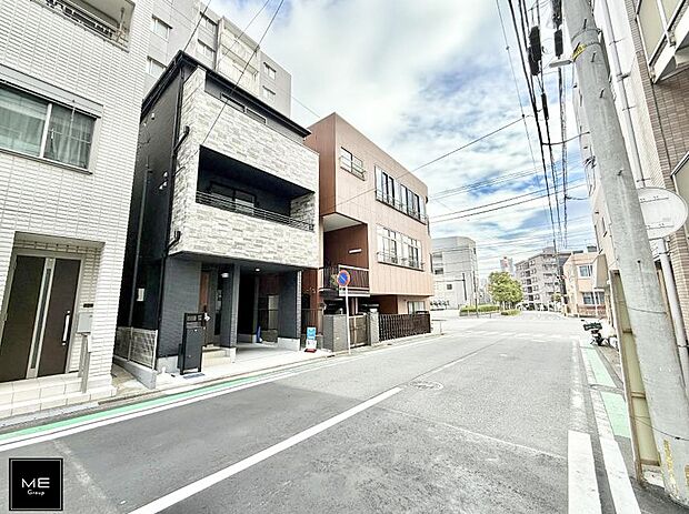 【前面道路含む現地写真】■家族とのお出かけが楽しくなる環境です