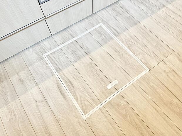 【床下収納】■隠れた収納スペースで家全体がスッキリ