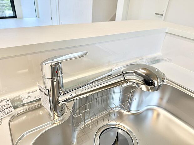 【浄水器】■清潔でおいしい水を手軽に供給してくれます