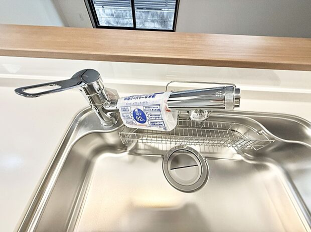 【浄水器】■清潔でおいしい水を手軽に供給してくれます