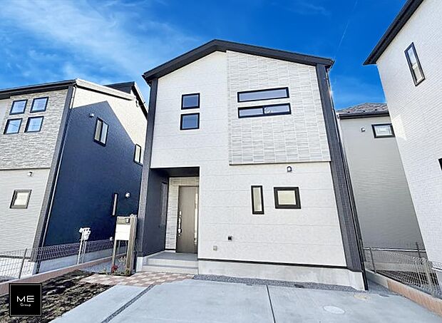 【現地外観写真】■暮らしを豊かにする充実した仕様設備で快適に