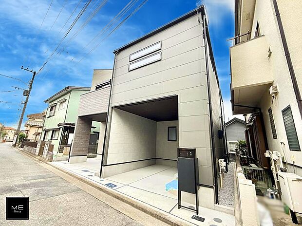 【現地外観写真】■暮らしを彩る充実した設備仕様が備わった住まい