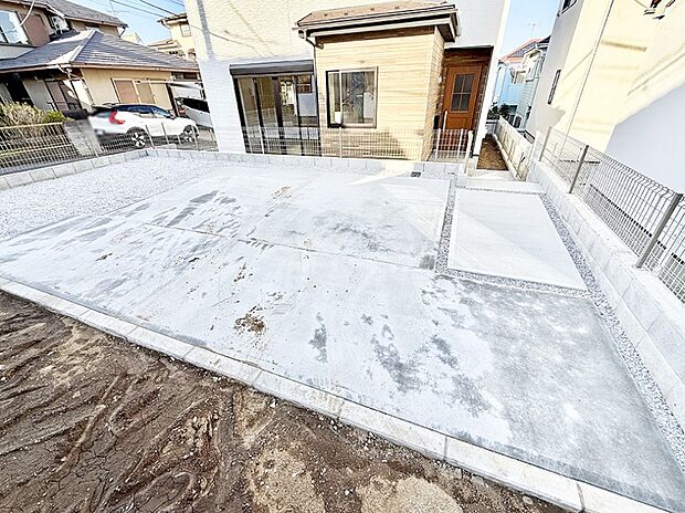 【駐車場】■毎日の駐車が快適に