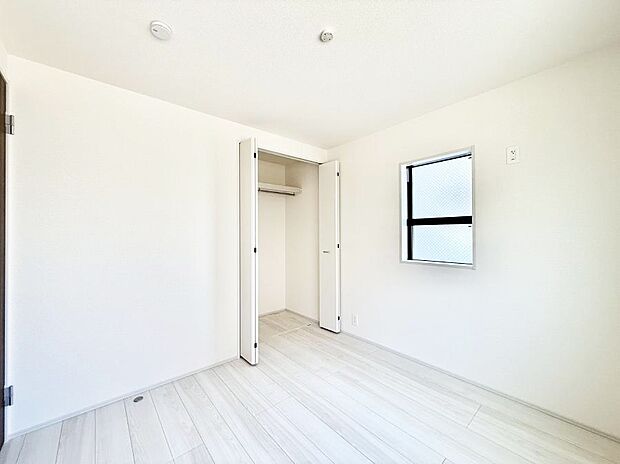 【子供部屋】■自分の好みに合わせたインテリアを整えやすく個性を反映できる場所です