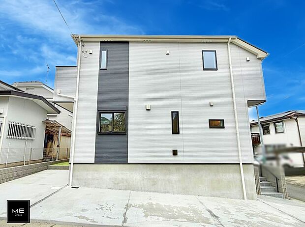 【現地外観写真】■暮らしを彩る充実した設備仕様が備わった住まい