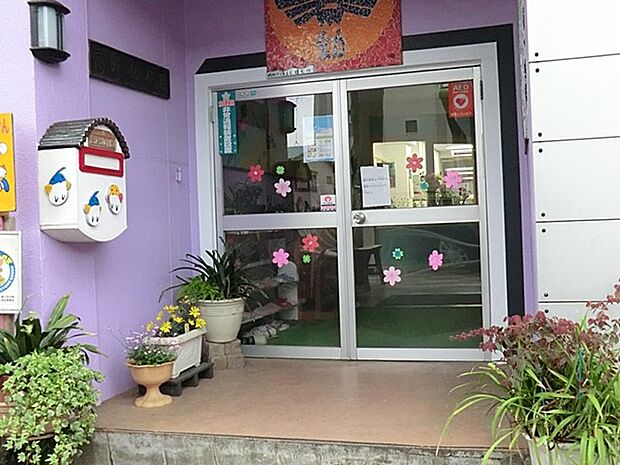 高尾幼稚園(約700m・徒歩9分)