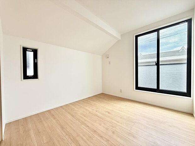 【寝室】■快適な環境で、日常の疲れを癒せる空間