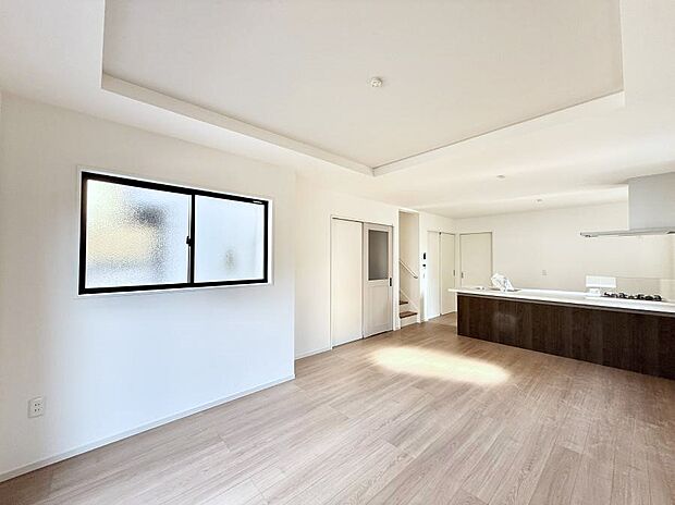 【リビングダイニング】■シンプルだけど贅沢、大切な人と過ごす心がほどける空間