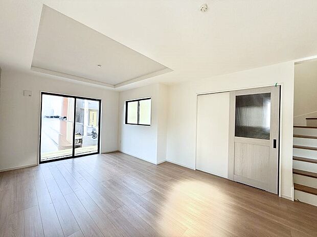 【ダイニング】■ふとした瞬間に幸せを感じる、心地よい場所