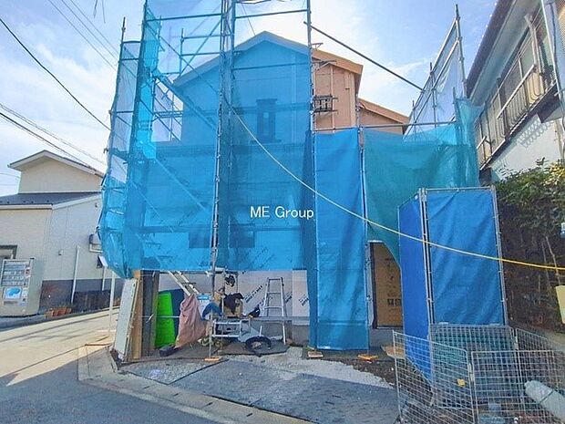 【現地外観写真】■暮らしを彩る充実した設備仕様が備わった住まい
