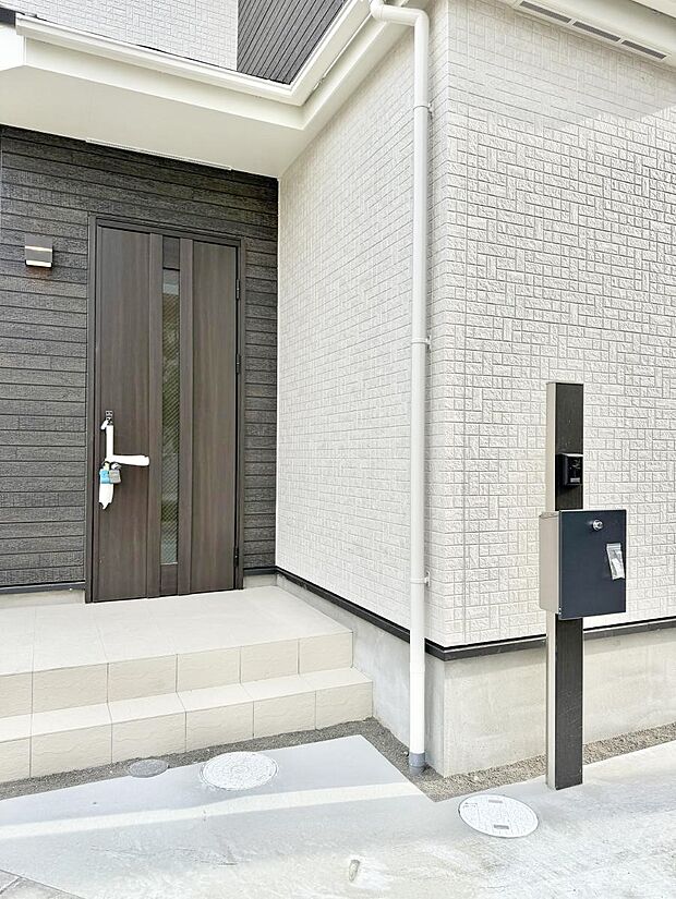 【玄関】■ ここから始まる、笑顔あふれる毎日