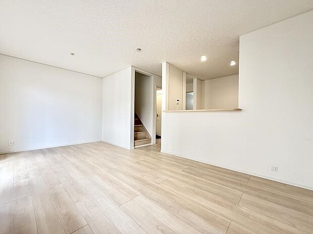 【ダイニング】■ふとした瞬間に幸せを感じる、心地よい場所