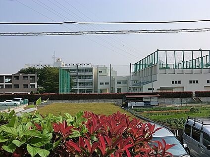 府中市立府中第九中学校 640m(8分)