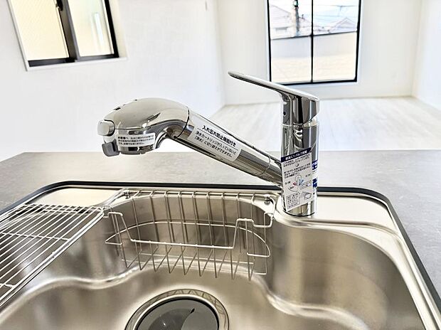 【浄水器】■清潔でおいしい水を手軽に供給してくれます