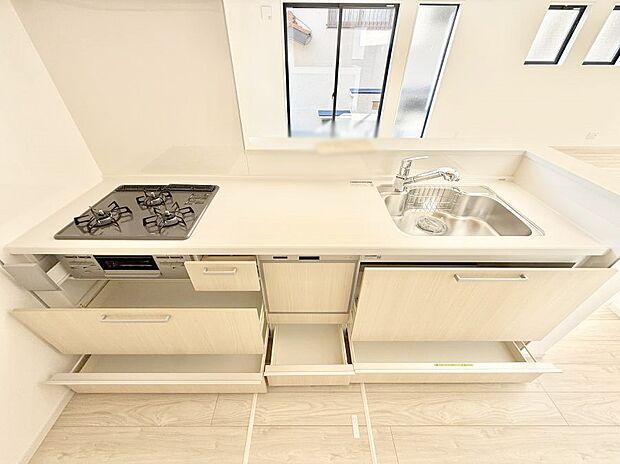 【キッチン】■家族の絆を深める、温もりのあるキッチン