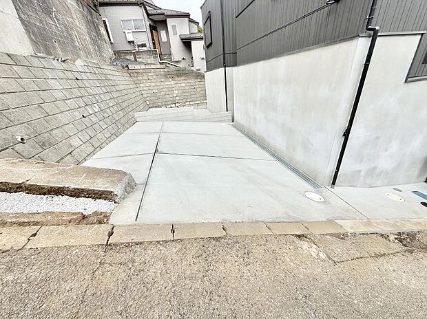 【駐車場】■カースペース有