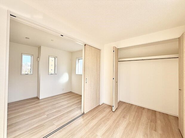 【子供部屋】■仕事や勉強のスペースに使うことで、集中しやすく静かな環境が整います