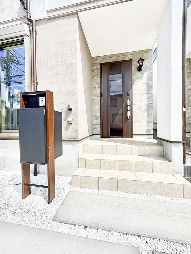 【玄関】■ ここから始まる、笑顔あふれる毎日