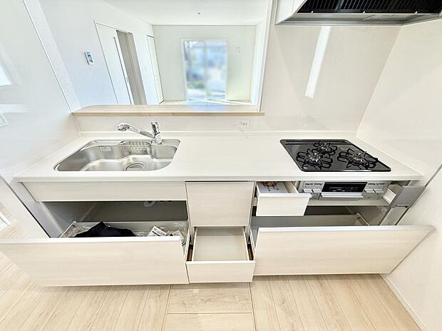 【キッチン】■美味しい時間が生まれる、笑顔あふれるキッチン