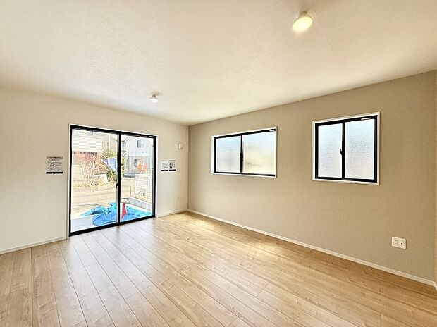 【ダイニング】■ふとした瞬間に幸せを感じる、心地よい場所