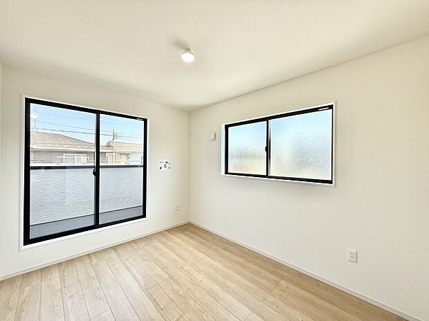 【寝室】■快適な環境で、日常の疲れを癒せる空間