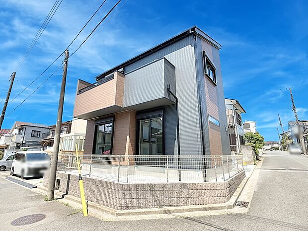 【現地外観写真】1号棟  ■暮らしを豊かにする充実した仕様設備で快適に