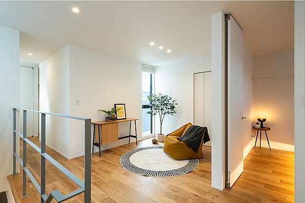 【子供部屋】■仕事や勉強のスペースに使うことで、集中しやすく静かな環境が整います