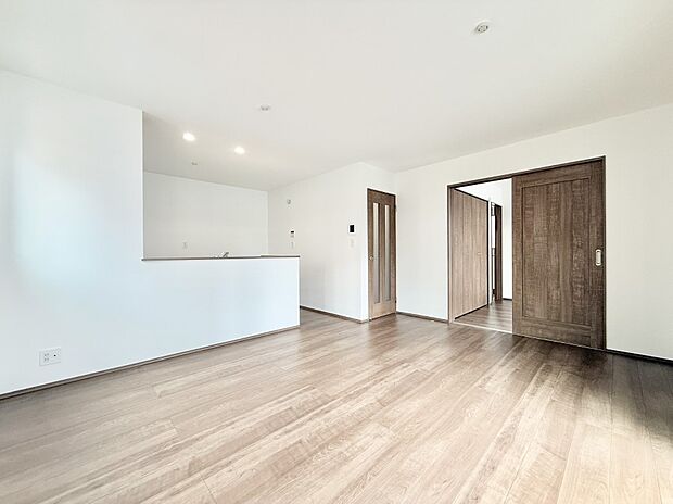 【リビングダイニング】■お気に入りの場所で、のんびりとした時間を