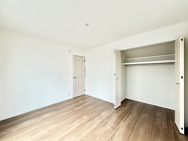 【洋室】■優雅で穏やかな時間が流れる空間