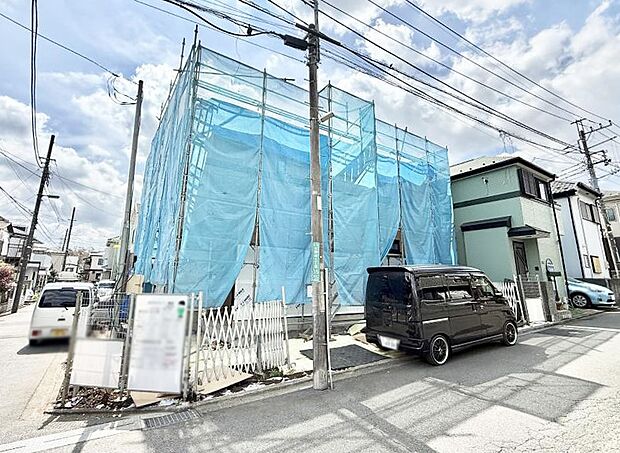 【現地外観写真】■暮らしを彩る充実した設備仕様が備わった住まい