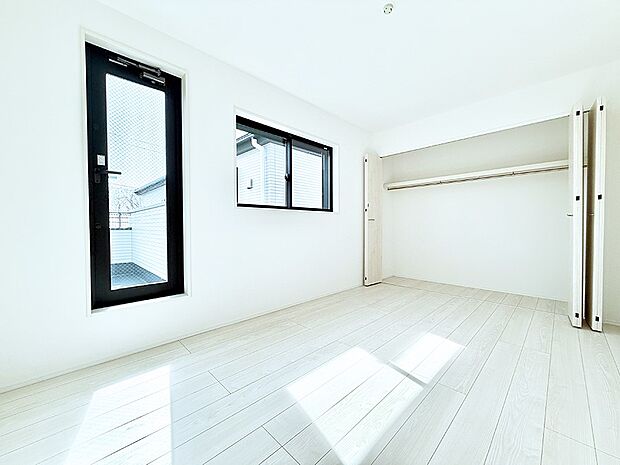 【洋室】■優雅で穏やかな時間が流れる空間