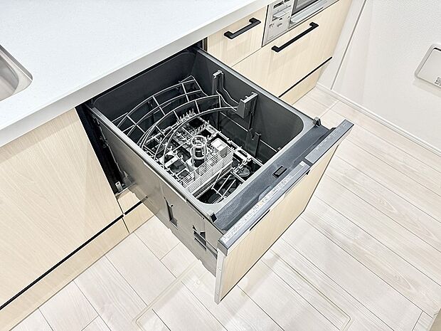 【食洗機】■食後の片づけも食洗器があれば時短に。ご家族との時間を増やせます