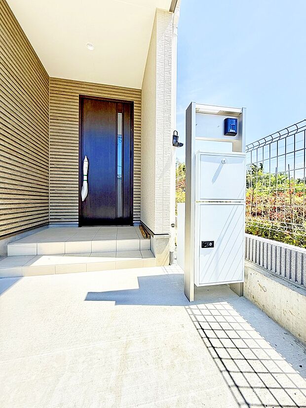【玄関】■ ここから始まる、笑顔あふれる毎日