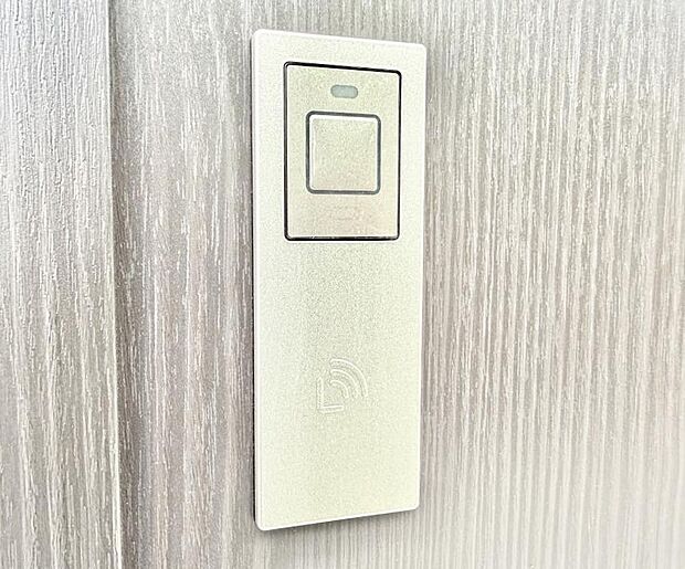 【スマートキー】■鍵を取り出さずに便利に操作できて快適