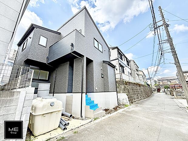 【前面道路含む現地写真】■家族とのお出かけが楽しくなる環境です