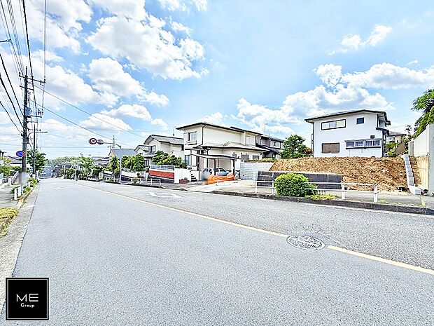 【前面道路含む現地写真】■新しい時代の息吹を感じる、心地よい環境