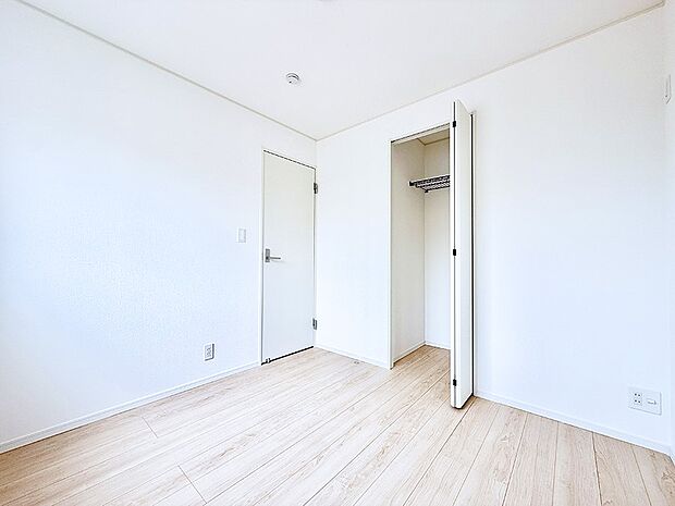 【リビング以外の居室】1号棟  ■機能的で使いやすいお部屋で毎日を快適に
