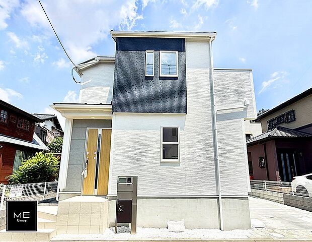 【現地外観写真】■家族みんなが笑顔で過ごせる、安心感のある住まい