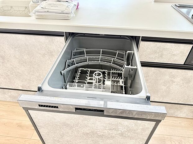 【食洗機】■手間なく洗浄！食器をピカピカに仕上げてくれます