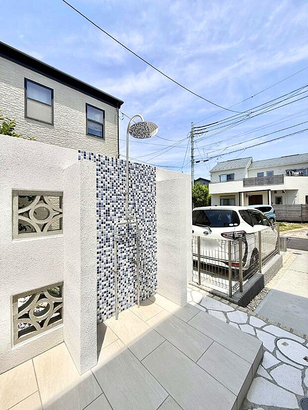 【その他現地】2号棟  ■屋外シャワーあり！