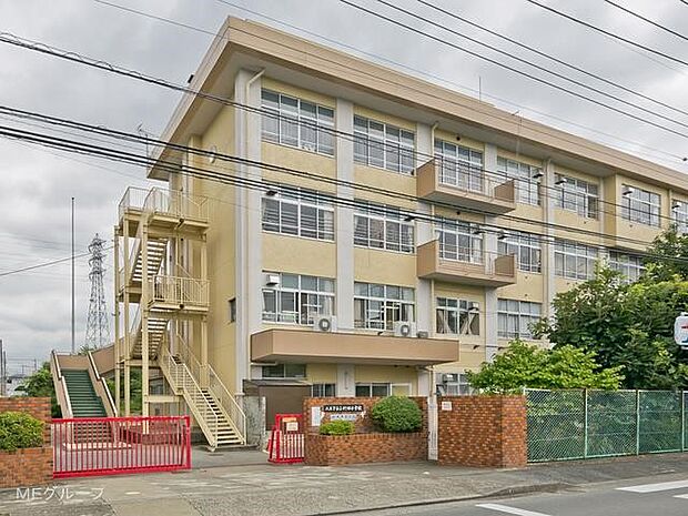八王子市立椚田小学校（約1,100m・徒歩14分）