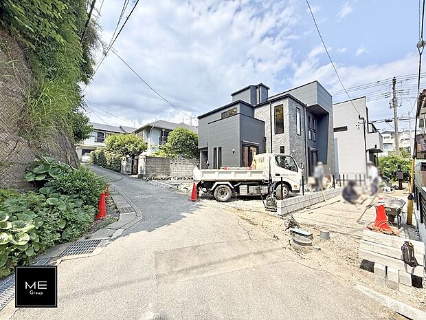 【前面道路含む現地写真】■新しい住まい、街の新しい風景