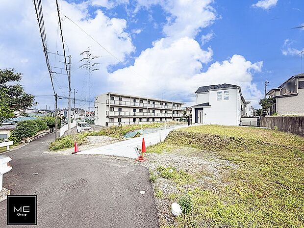 【前面道路含む現地写真】■家族とのお出かけが楽しくなる環境です