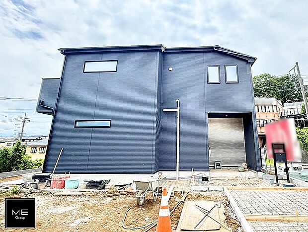 【現地外観写真】1号棟 ■家族みんなが笑顔で過ごせる、安心感のある住まい