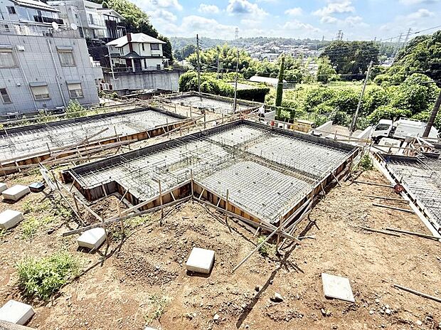 【現地外観写真】C号棟  ■暮らしを豊かにする充実した仕様設備で快適に