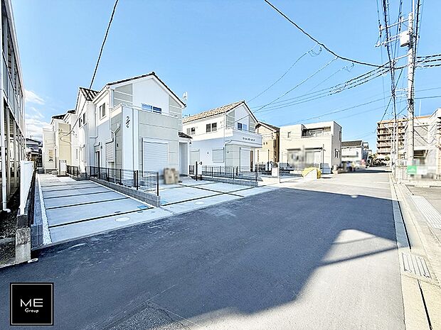 【前面道路含む現地写真】■優雅なラインが、毎日を引き立てます