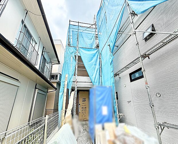 【現地外観写真】1号棟 ■新しい暮らしが始まる場所で、家族の絆を深める