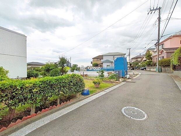 【前面道路含む現地写真】■新しい住まい、街の新しい風景