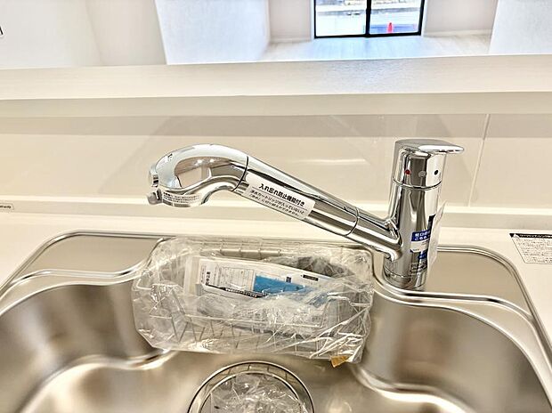 【浄水器】■清潔でおいしい水を手軽に供給してくれます