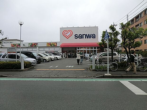 スーパー三和 相模台店（約689m・徒歩9分）